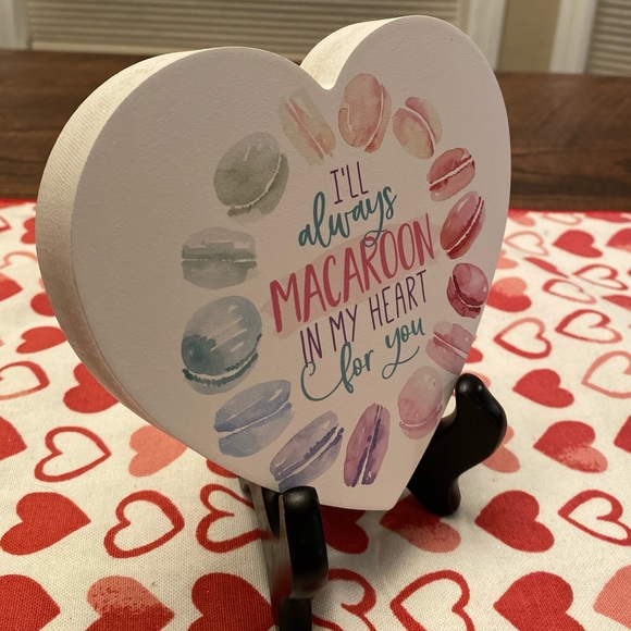Valentine’s Day Macaroon Heart Sign, “I’ll Always Macaroon In My Heart For You” - Picture 14 of 15